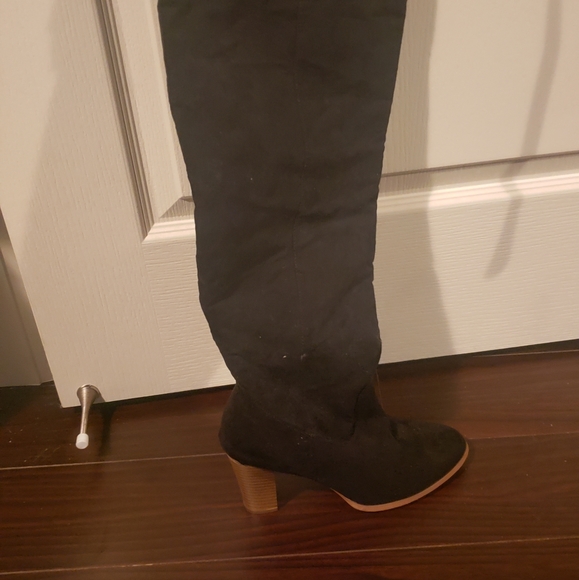 Over the knee boots - Picture 2 of 2